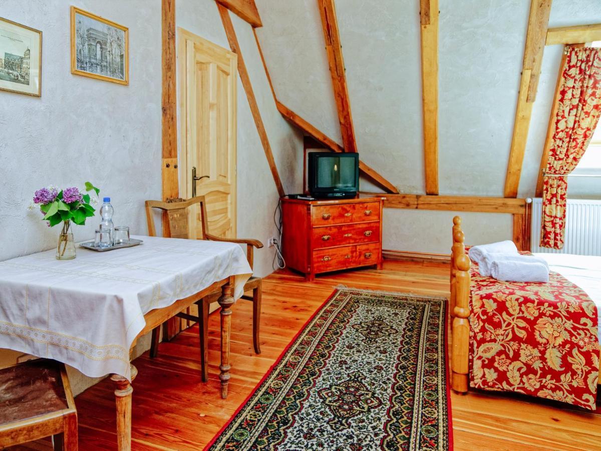 Palac Pensjonat Ptaszynka Грифіце Екстер'єр фото